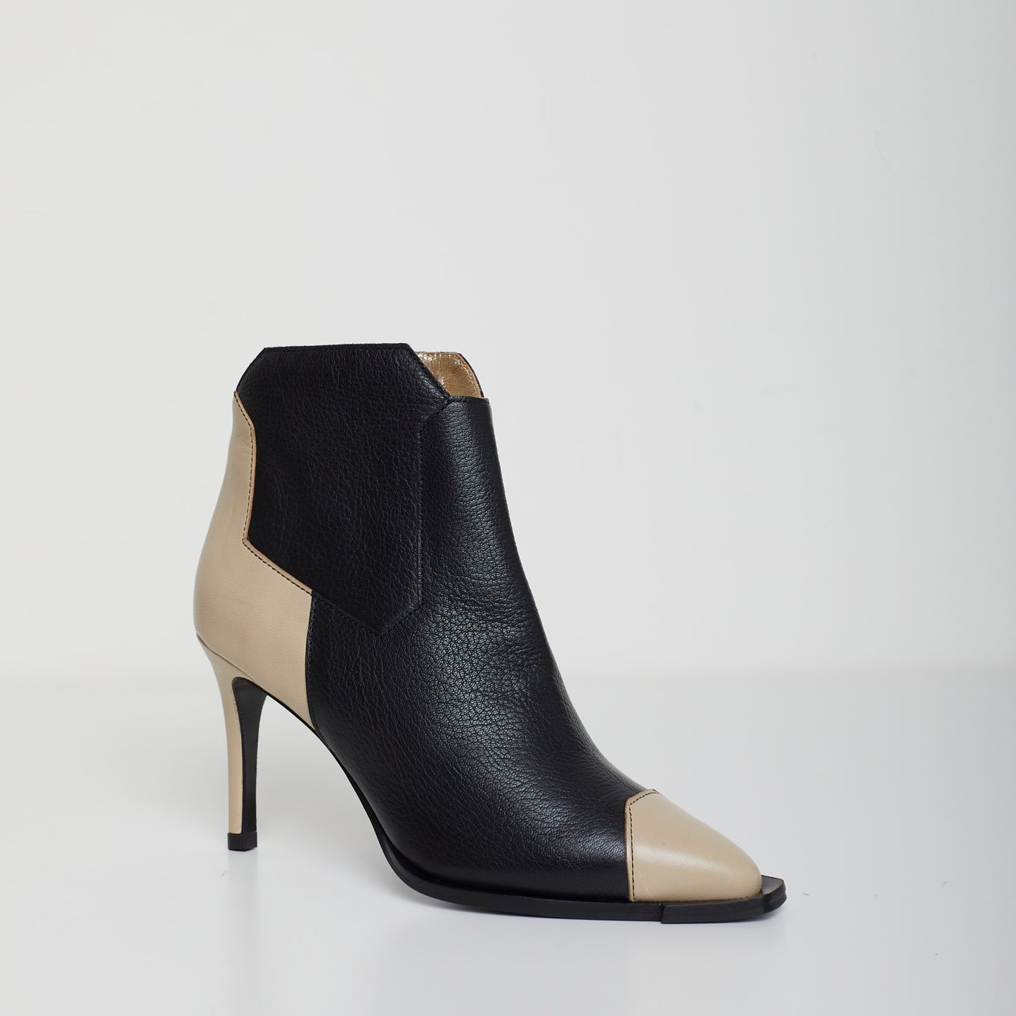 Adele Preto/Beige